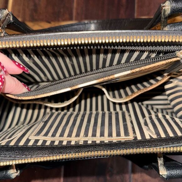 L.A.M.B. by Gwen Stefani Stencil  Satchel Luxury Designer Handbag - Picture 5 of 9